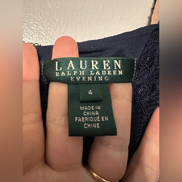 Lauren Ralph Lauren Navy Blue Lace Evening Gown Maxi Keyhole Size 4 - Picture 4 of 8